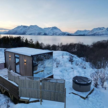 Wonderinn Arctic Utstrand Екстериор снимка