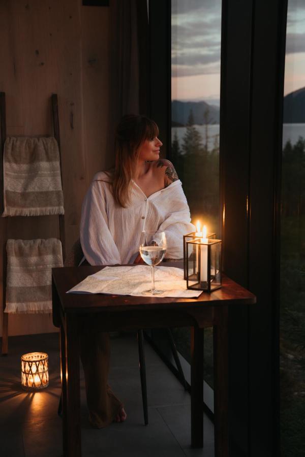 Wonderinn Arctic Utstrand Екстериор снимка