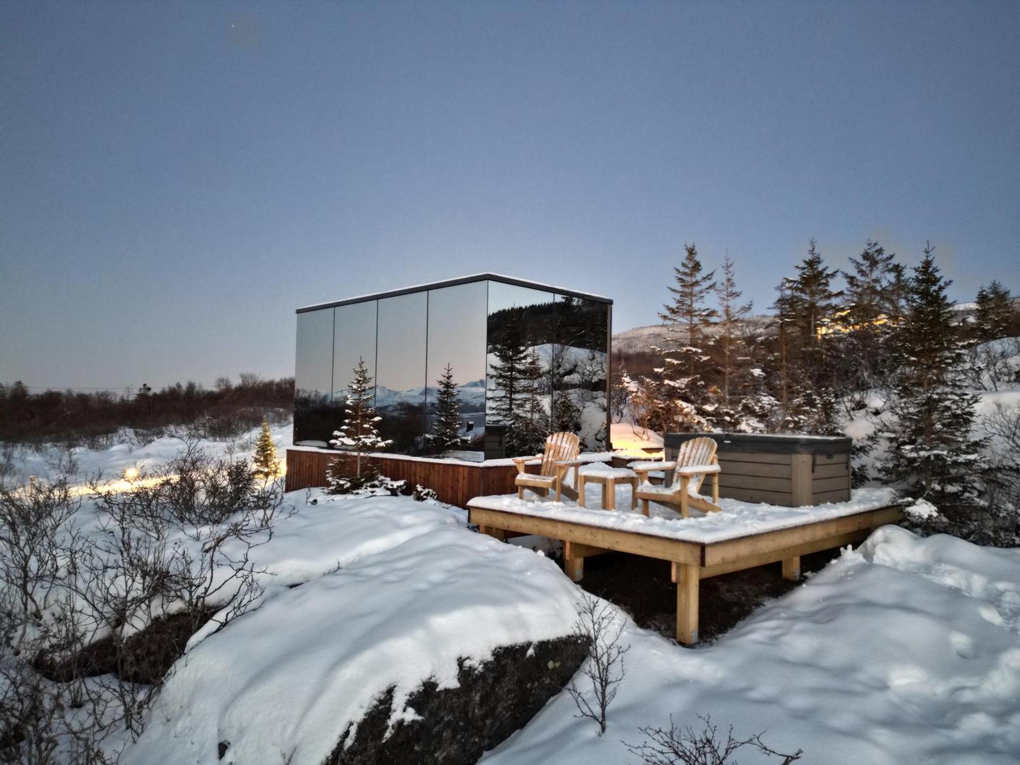Wonderinn Arctic Utstrand Екстериор снимка